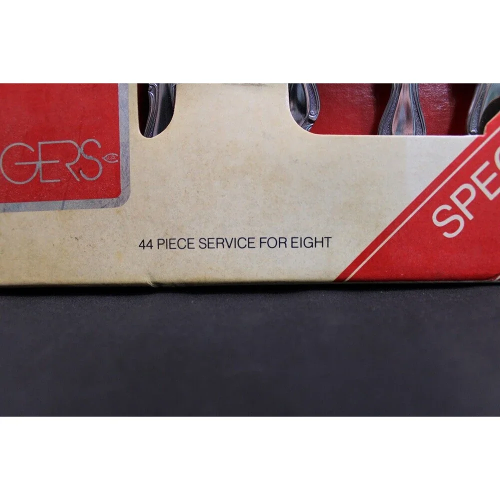 Vintage NEW Rogers Stainless Tableware Auberge 44 piece Service for 8 SEALED